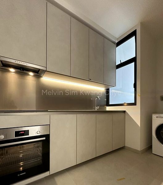 3 Bed Apartment (Condo) for Rent in  35 Gilstead - Image 13